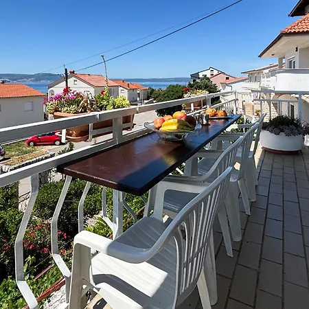 3 Bedroom Awesome In *