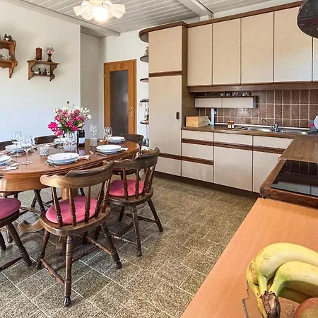 Apartman 3 Bedroom Awesome In