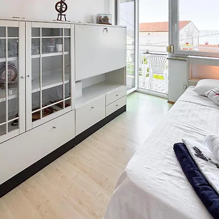 Apartman 3 Bedroom Awesome In *